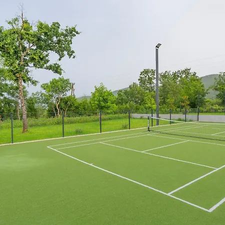 فيلة Luxury Decima Near Split - Pool & Tennis Retreat Dicmo