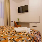 Luxury Decima Near Split - Pool & Tennis Retreat * Dicmo