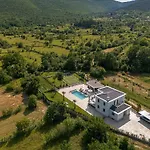 Villa Luxury Decima Near Split - Pool & Tennis Retreat *
