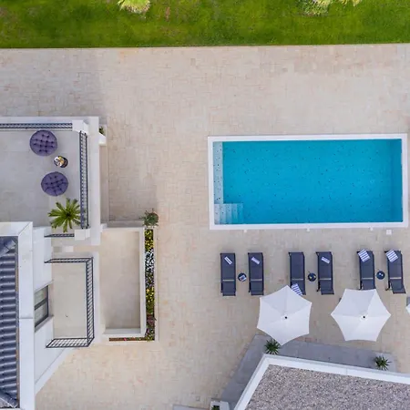 Luxury Decima Near Split - Pool, Touch Tennis & Multi-court * Dicmo