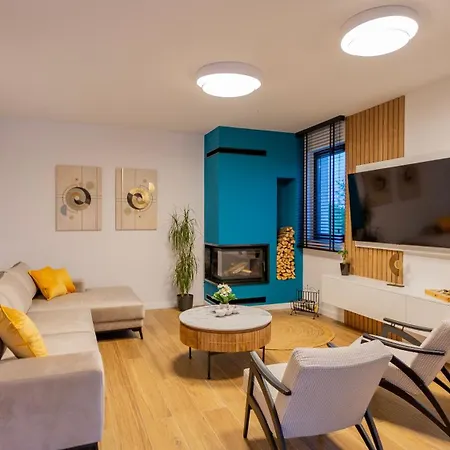 Luxury Decima Near Split - Pool, Touch Tennis & Multi-court Villa
