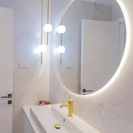 Luxury Decima Near Split - Pool & Tennis Retreat * Dicmo