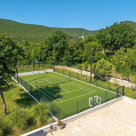 Luxury Decima Near Split - Pool & Tennis Retreat *