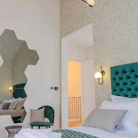 Decima Near Split - Heated Pool, Tennis Court & Billiards Villa Dicmo