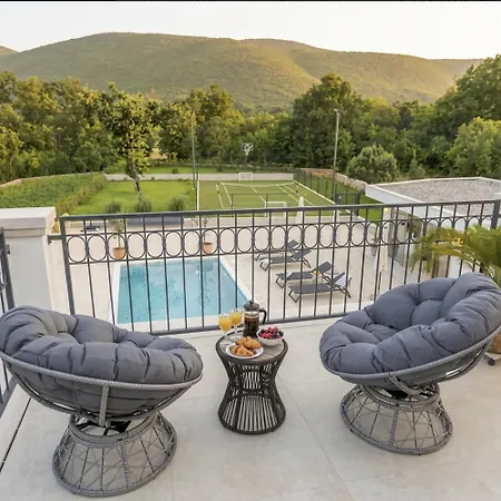 Decima Near Split - Heated Pool, Tennis Court & Billiards Dicmo